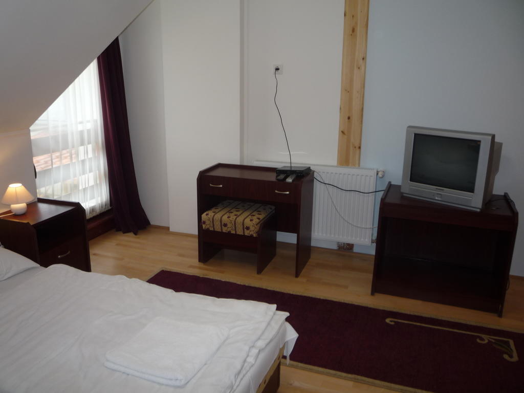 Aba Vezer Vendeghaz Hotel Abaújszántó Екстериор снимка