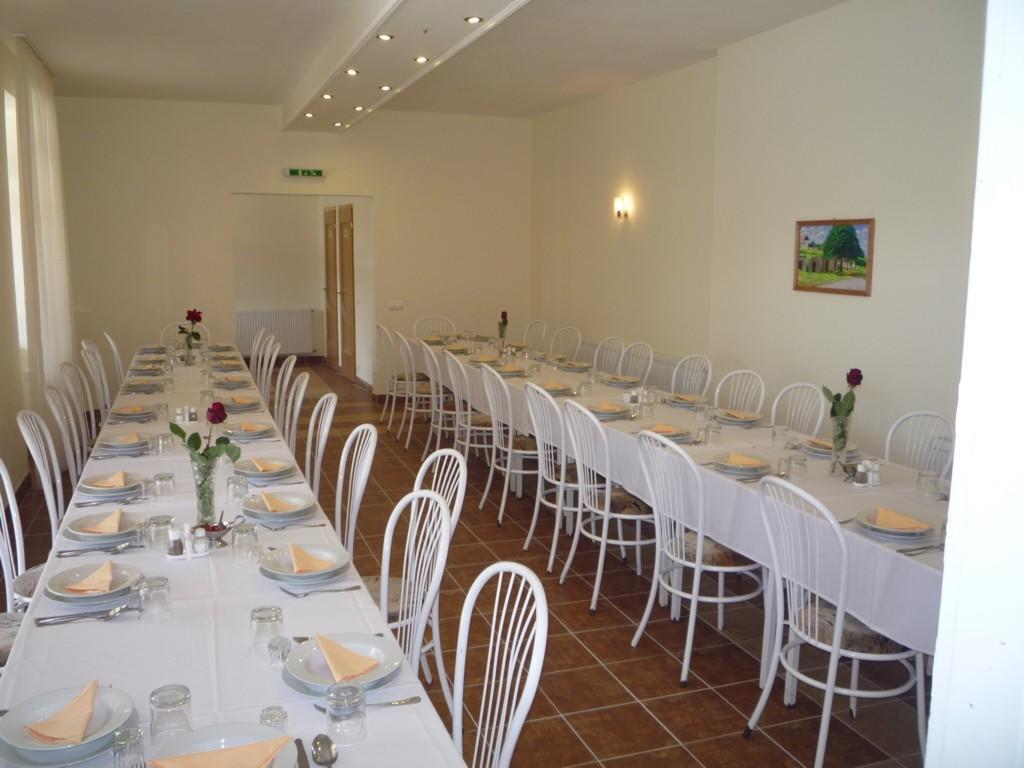 Aba Vezer Vendeghaz Hotel Abaújszántó Екстериор снимка