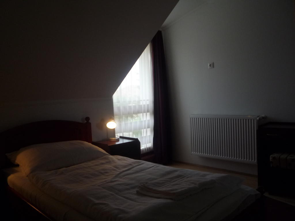 Aba Vezer Vendeghaz Hotel Abaújszántó Екстериор снимка